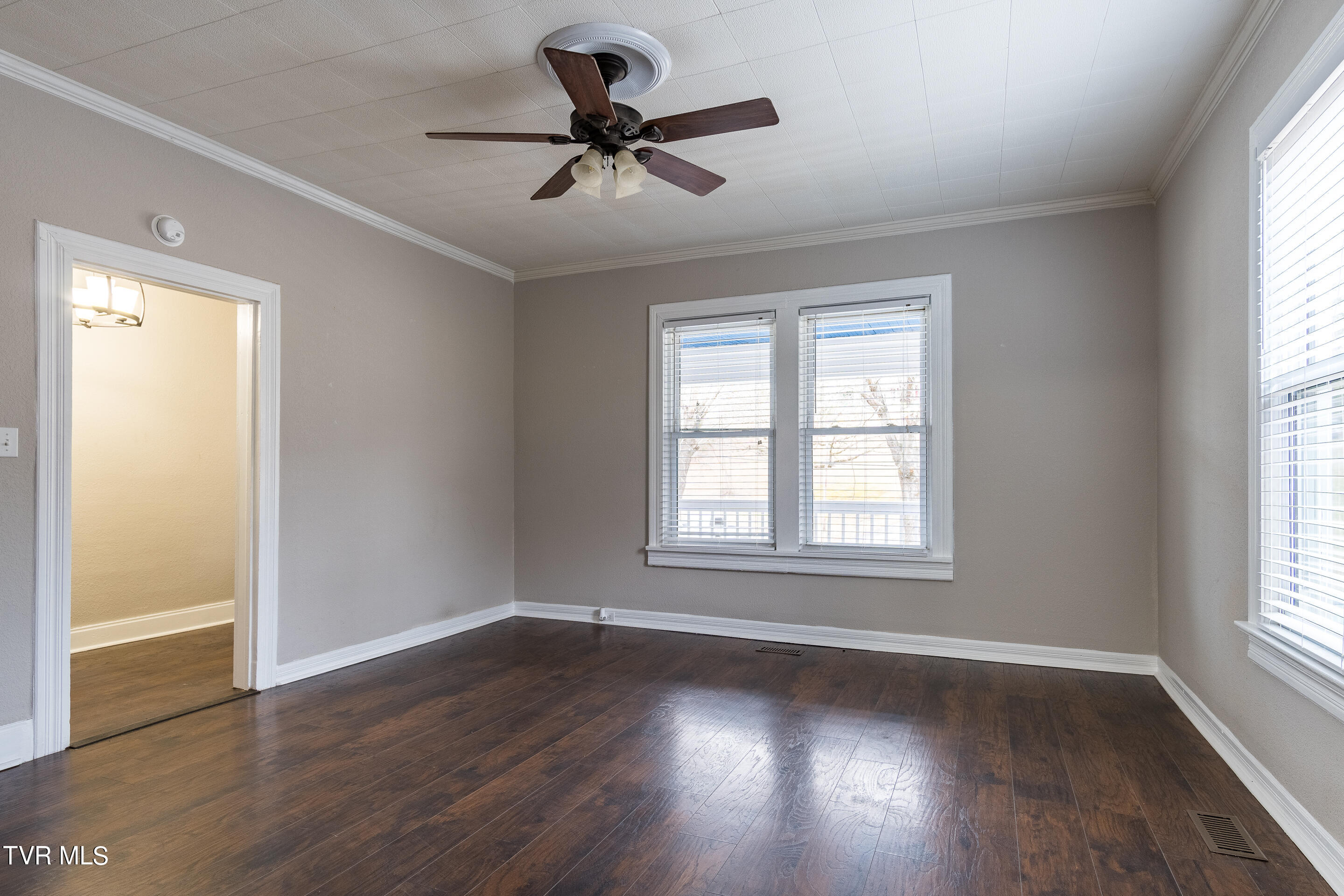 435 North Street Newport, TN 37821 - Photo 16 of 46 interior-7