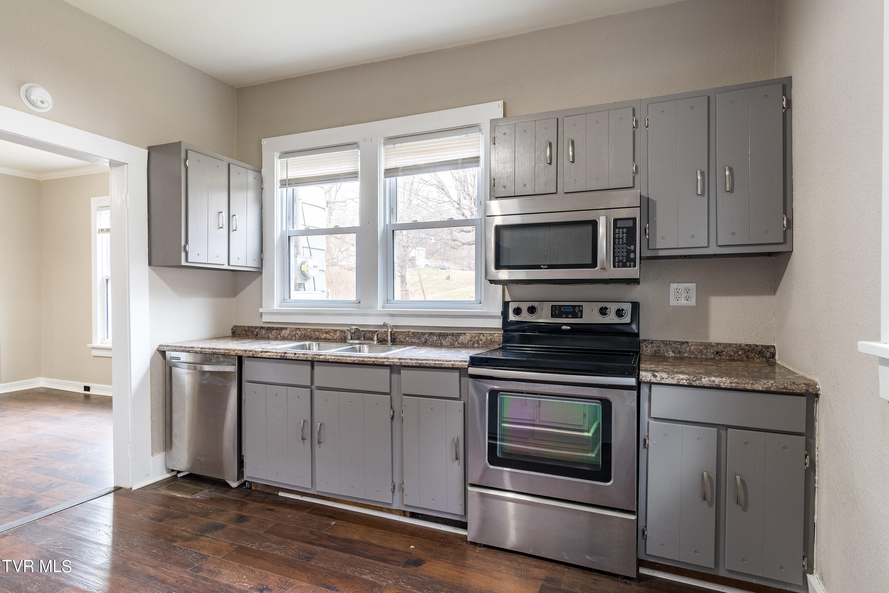 435 North Street Newport, TN 37821 - Photo 19 of 46 interior-12