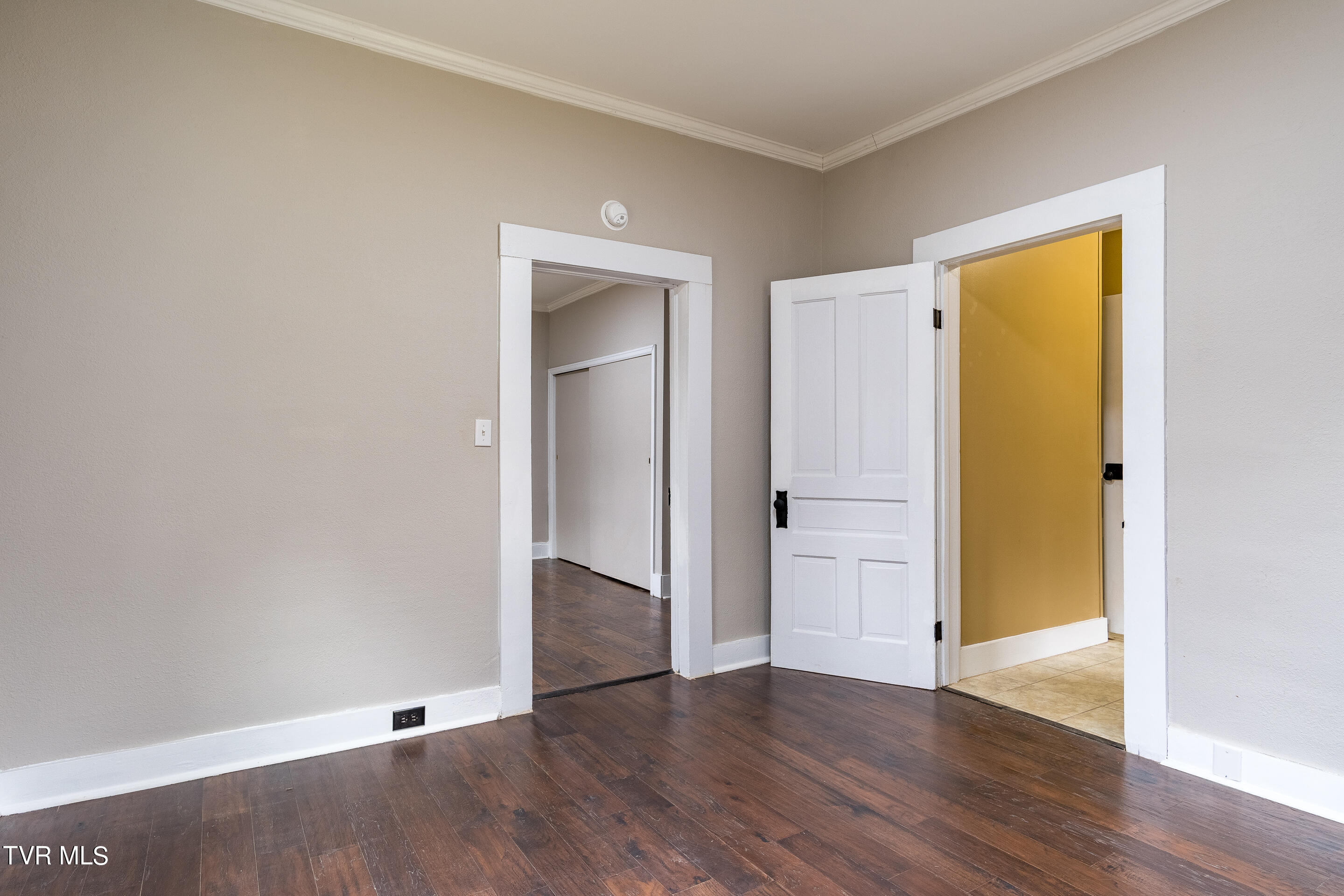 435 North Street Newport, TN 37821 - Photo 23 of 46 interior-18