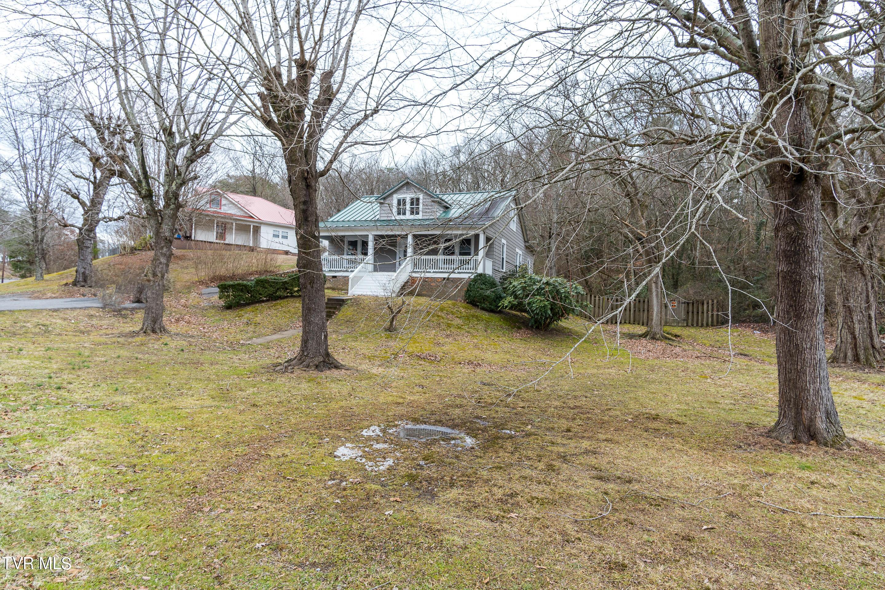 435 North Street Newport, TN 37821 - Photo 3 of 46 exterior-9