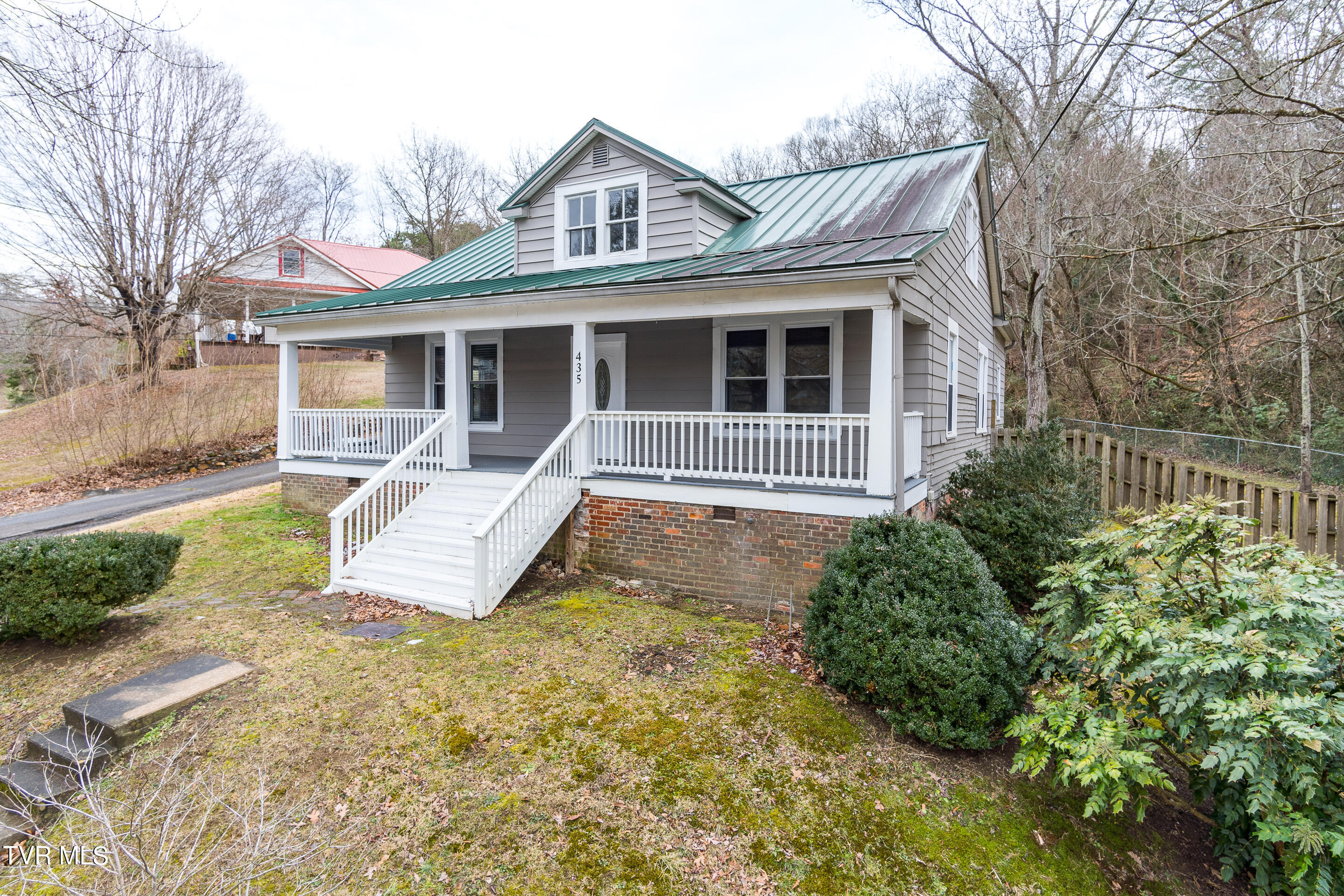 435 North Street Newport, TN 37821 - Photo 4 of 46 exterior-4