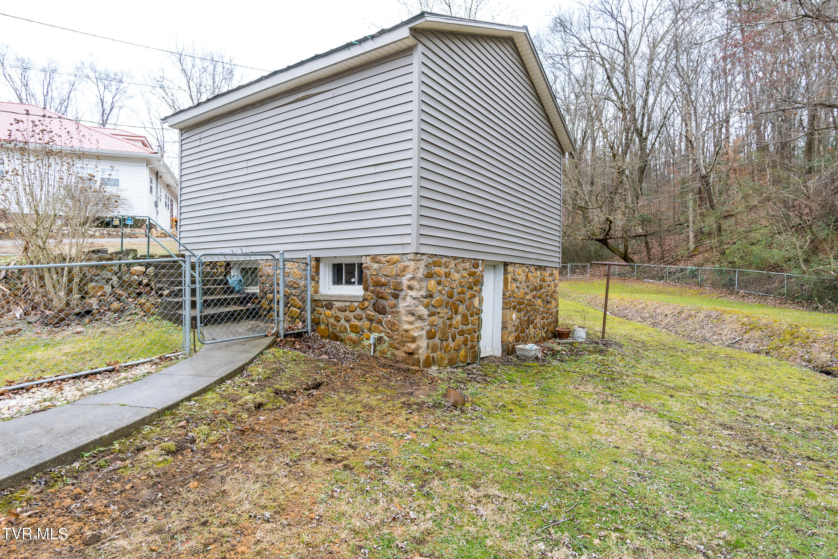 435 North Street Newport, TN 37821 - Photo 41 of 46 exterior-21