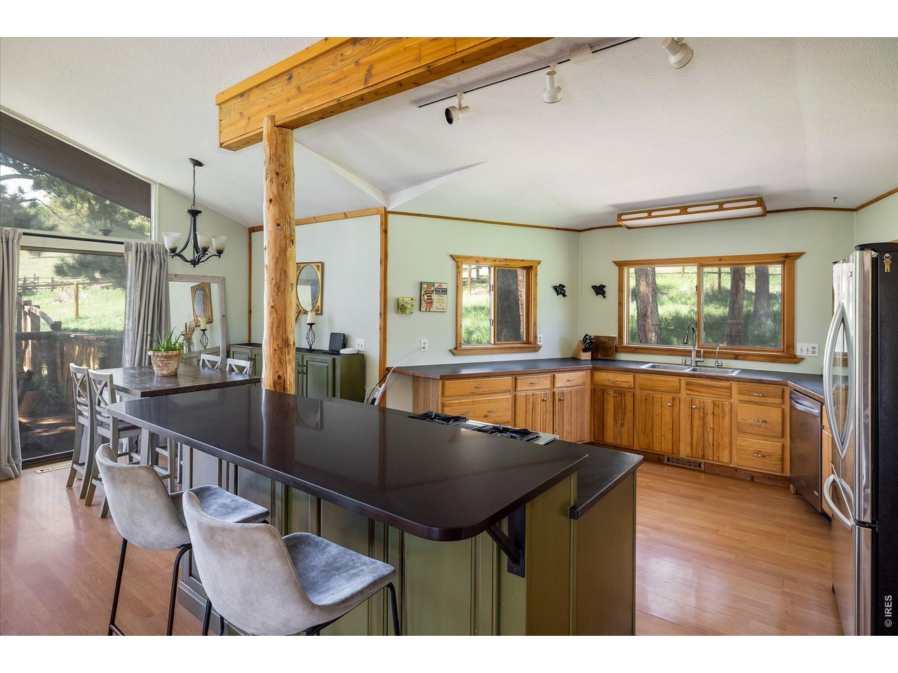 201 Wild Tiger Road Boulder, CO 80302 - Photo 16 of 43 a spacious island with seating perfect for casual meals or morning coffee