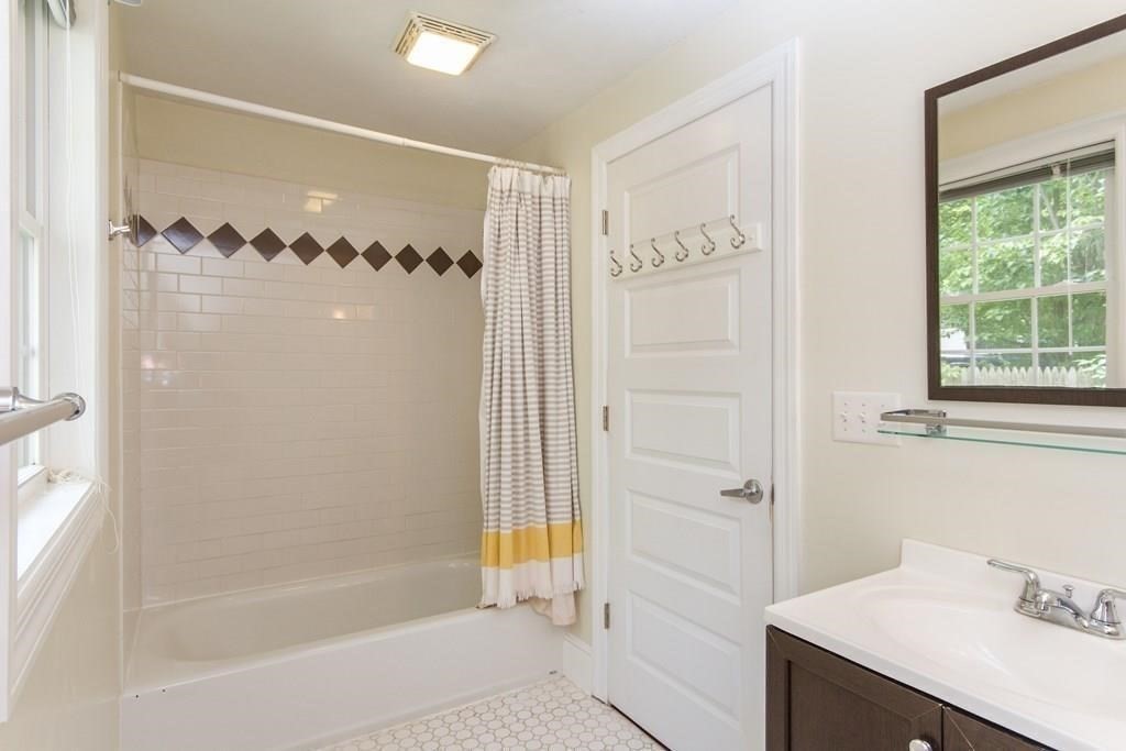 36 Willowdale Road, Unit 1 Groton, MA 01450 - Photo 9 of 16