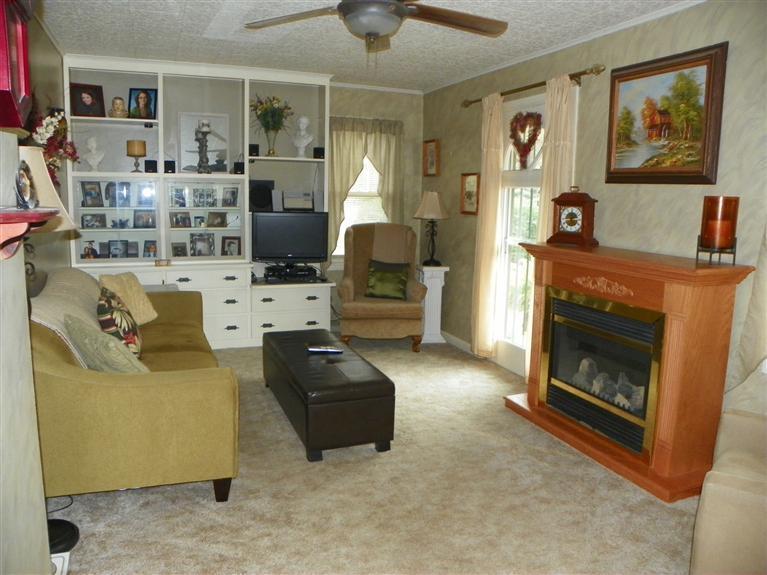 114 West Hoffman Street Three Rivers, MI 49093 - Photo 2 of 12 Additional Photo
