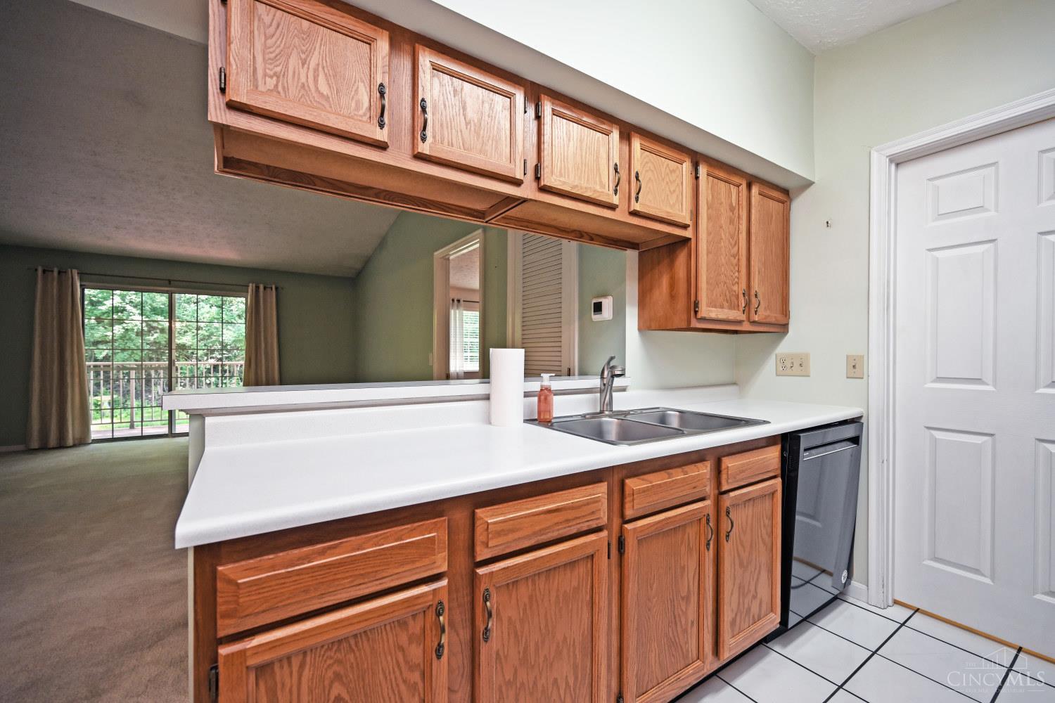 5757 Cheviot Road, Unit 3C Cincinnati, OH 45247 - Photo 9 of 21