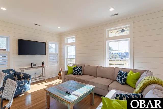 $849,000 | 119 Gilbert Street, Manteo, NC 27954