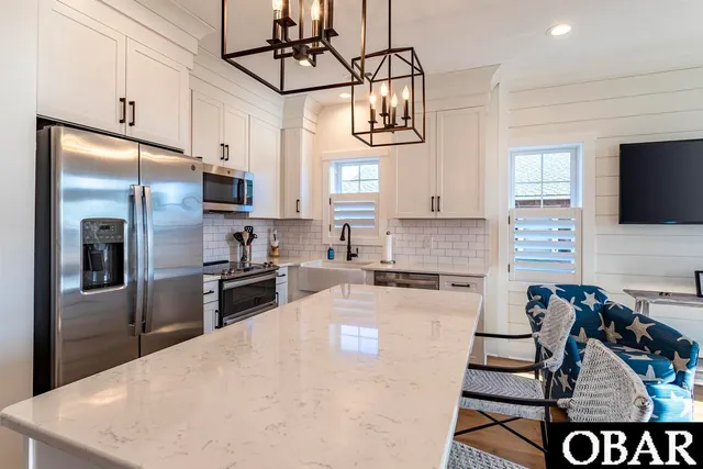 $849,000 | 119 Gilbert Street, Manteo, NC 27954