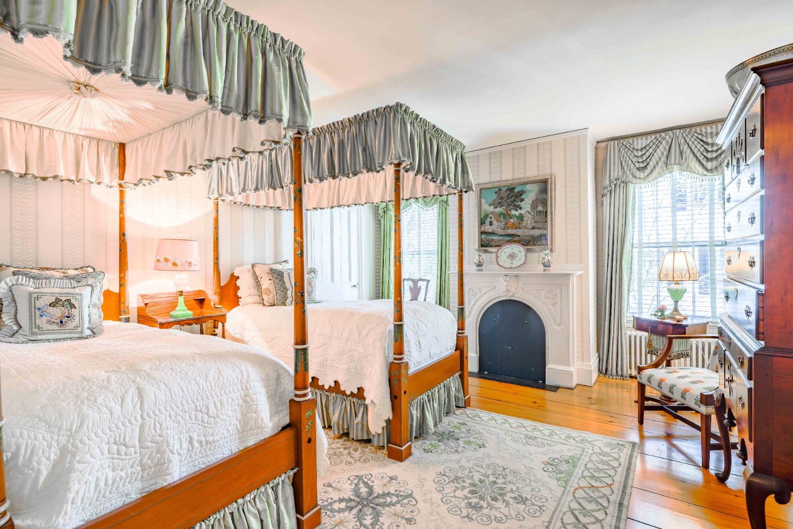 9 Pleasant Street Nantucket, MA 02554 - Photo 24 of 52