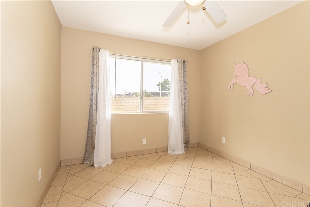 44015 Sorrell Lane Lancaster, CA 93535 - Photo 9 of 32