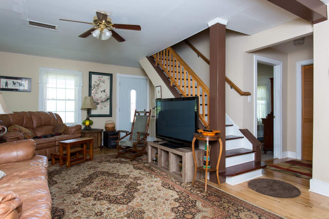 1093 Yager Road Luray, VA 22835 - Photo 8 of 38 Gallery Image 8