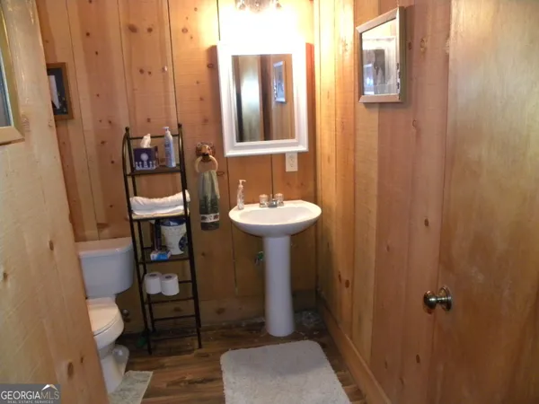 $1,200,000 | 551 P Road, Toccoa, GA 30577