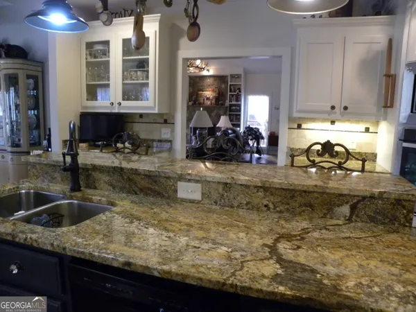 a close view of sink