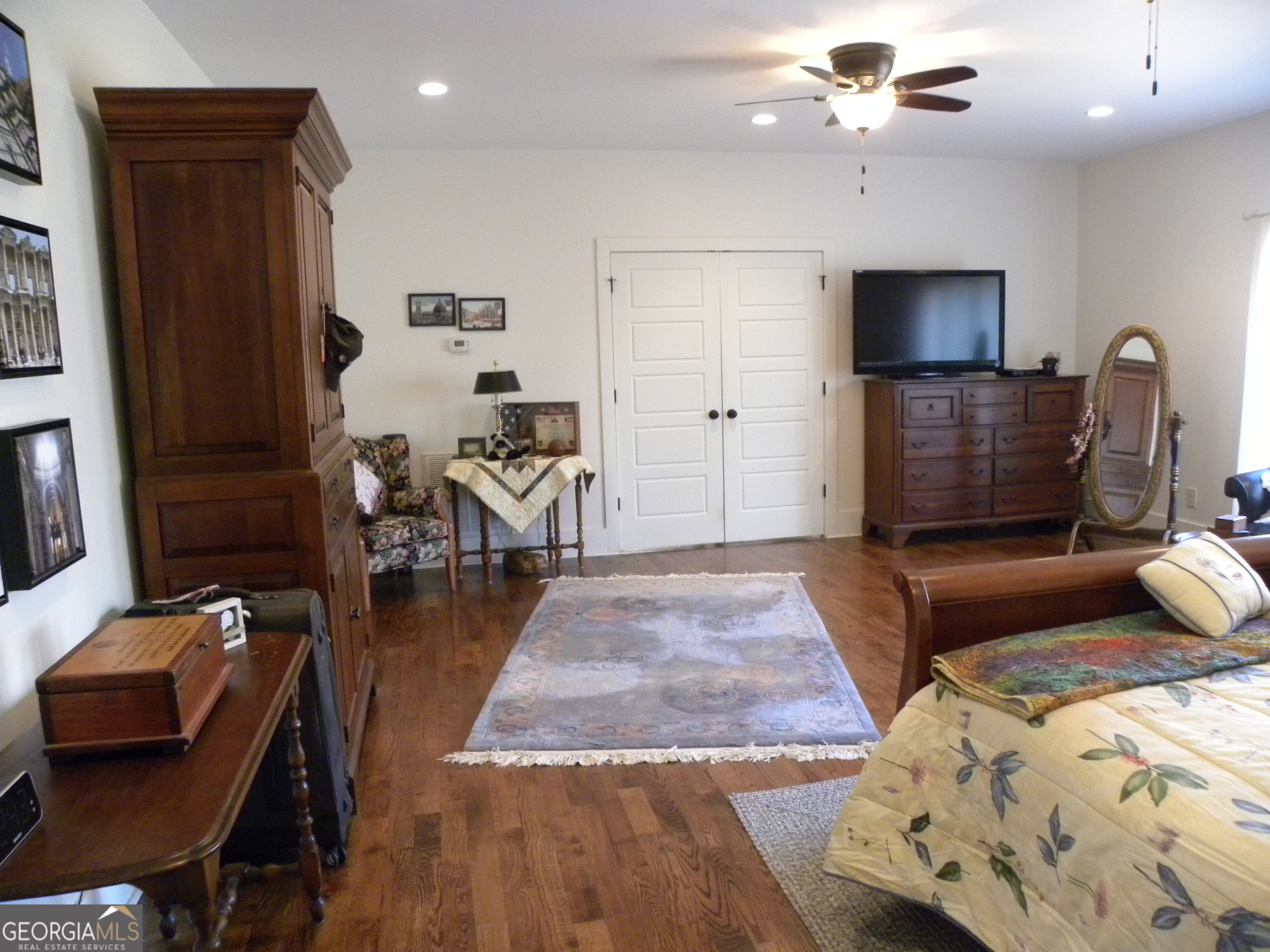 551 P Road Toccoa, GA 30577 - Photo 40 of 124 a living room with furniture and a flat screen tv