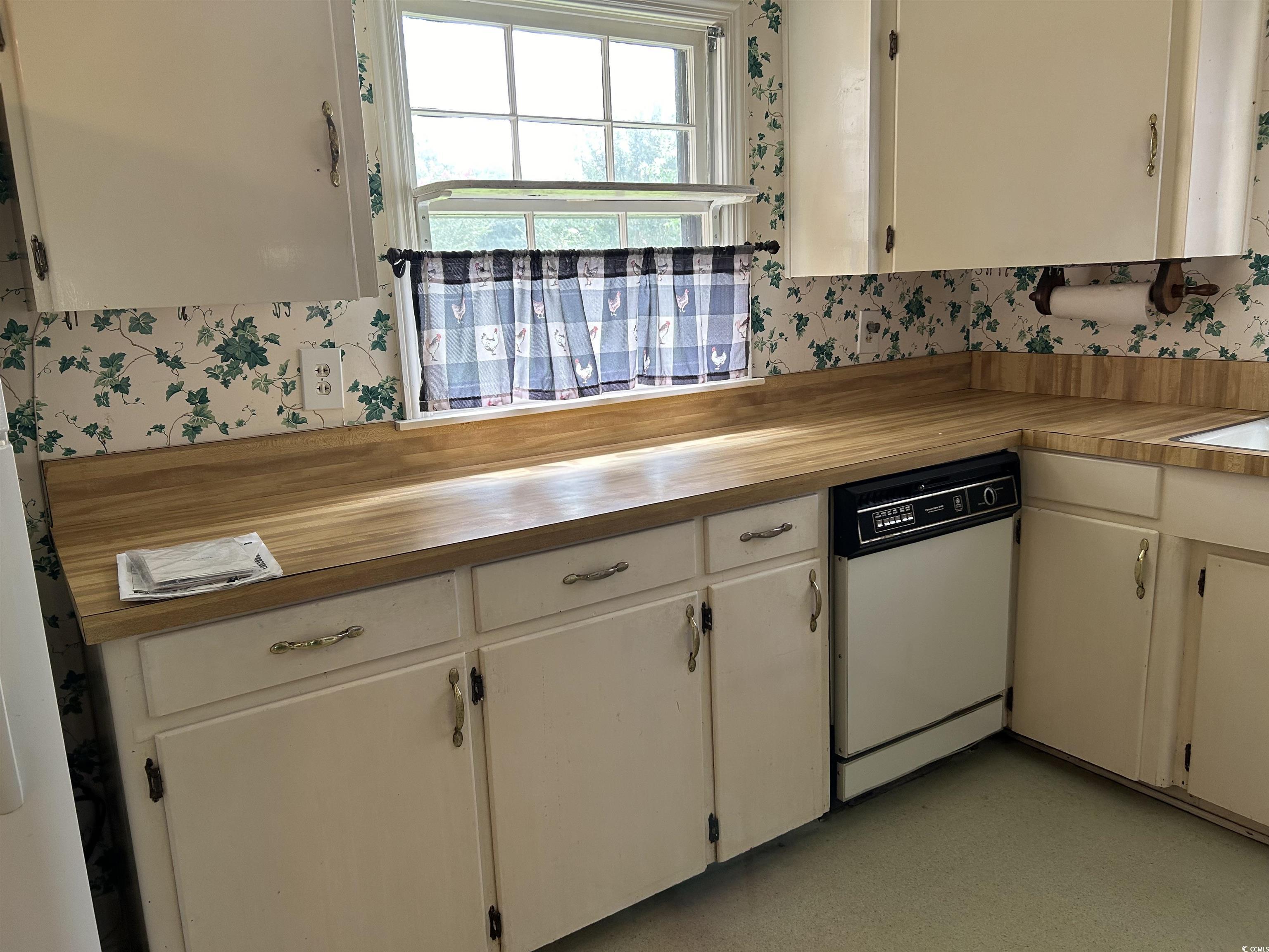 400 North Lafayette Street Hemingway, SC 29554 - Photo 13 of 21 Gallery Image 13