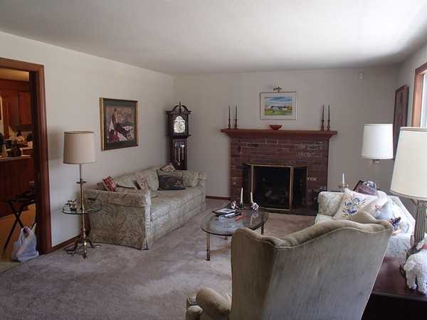 117 Rolling Ridge Road Amherst, MA 01002 - Photo 8 of 19 Gallery Image 8