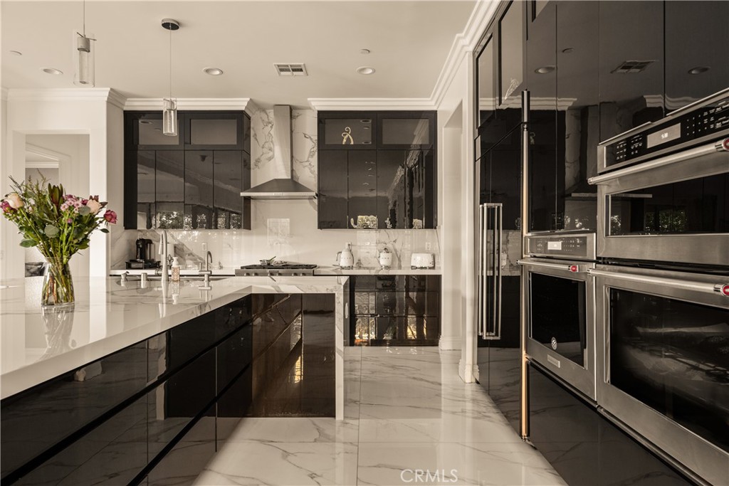 24320 Sterling Ranch Road Canoga Park, CA 91304 - Photo 12 of 45