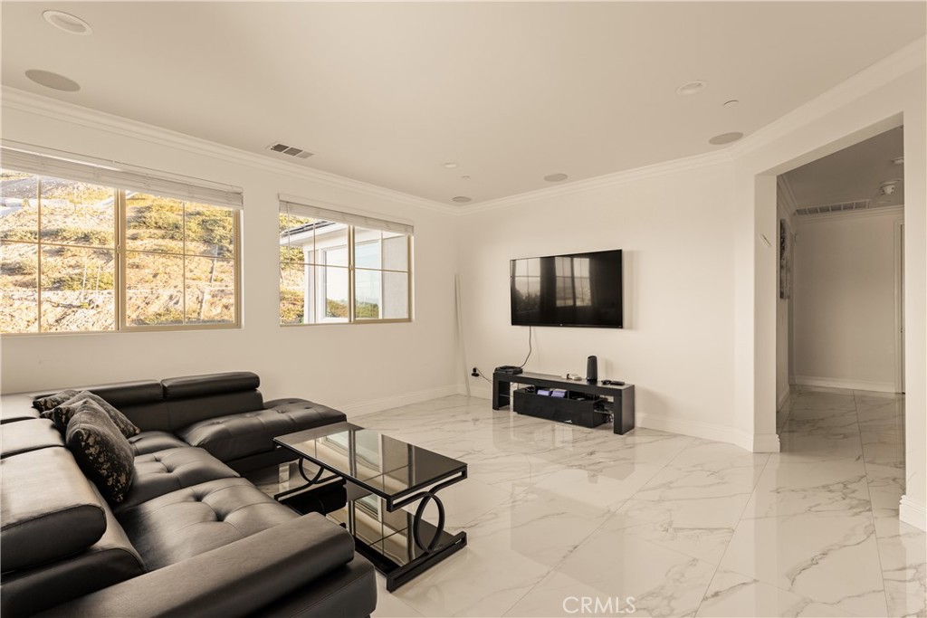 24320 Sterling Ranch Road Canoga Park, CA 91304 - Photo 29 of 45