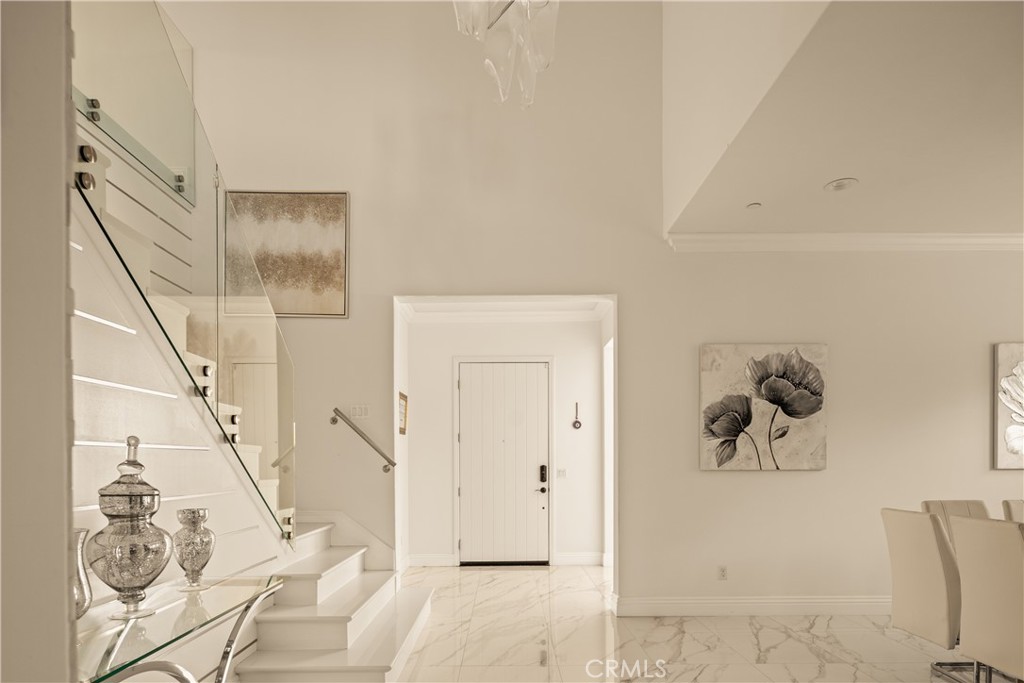 24320 Sterling Ranch Road Canoga Park, CA 91304 - Photo 4 of 45