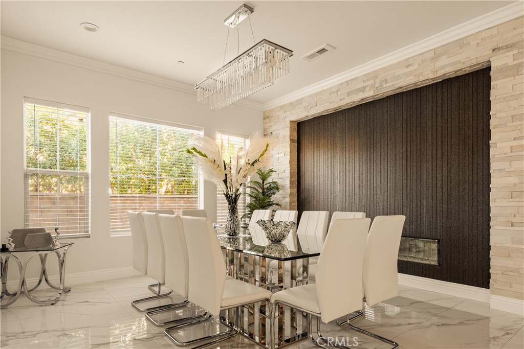 24320 Sterling Ranch Road Canoga Park, CA 91304 - Photo 6 of 45