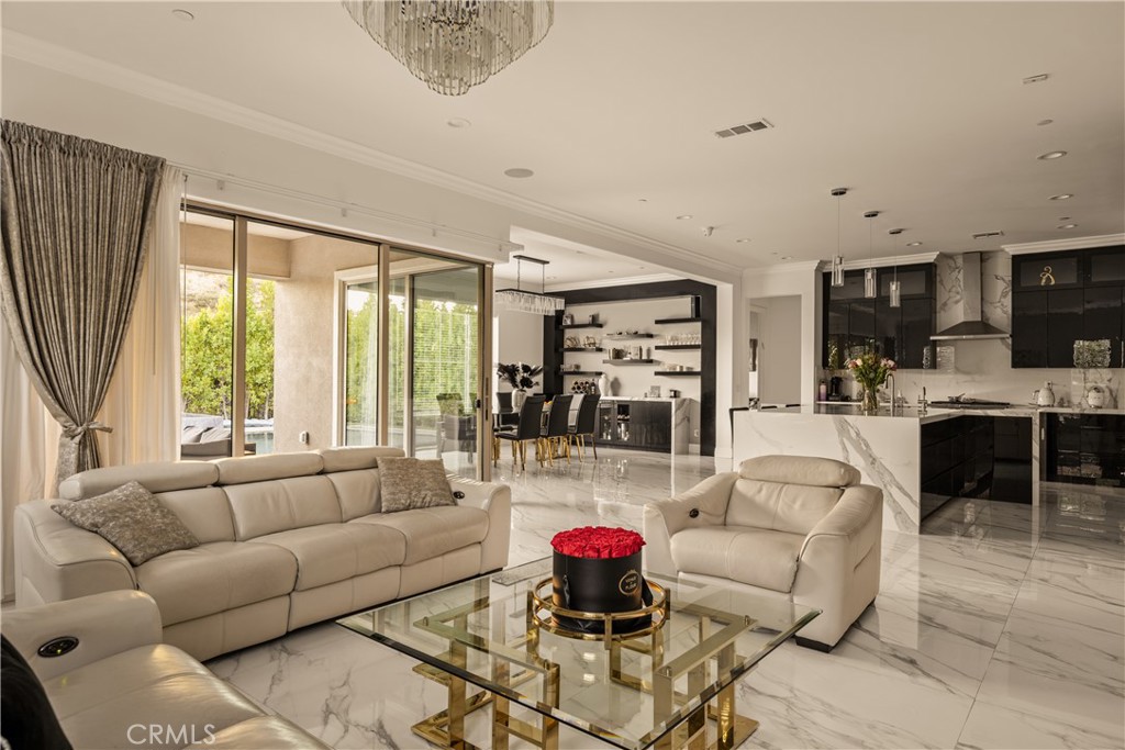 24320 Sterling Ranch Road Canoga Park, CA 91304 - Photo 10 of 45