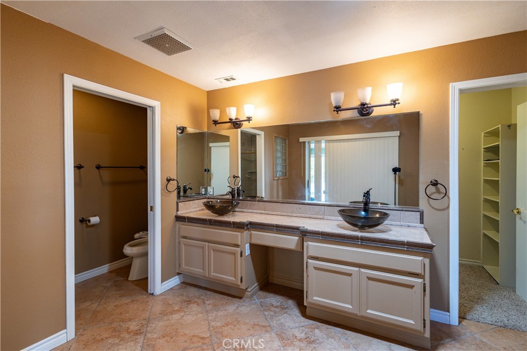 16728 Shirwaun Road Apple Valley, CA 92307 - Photo 41 of 72