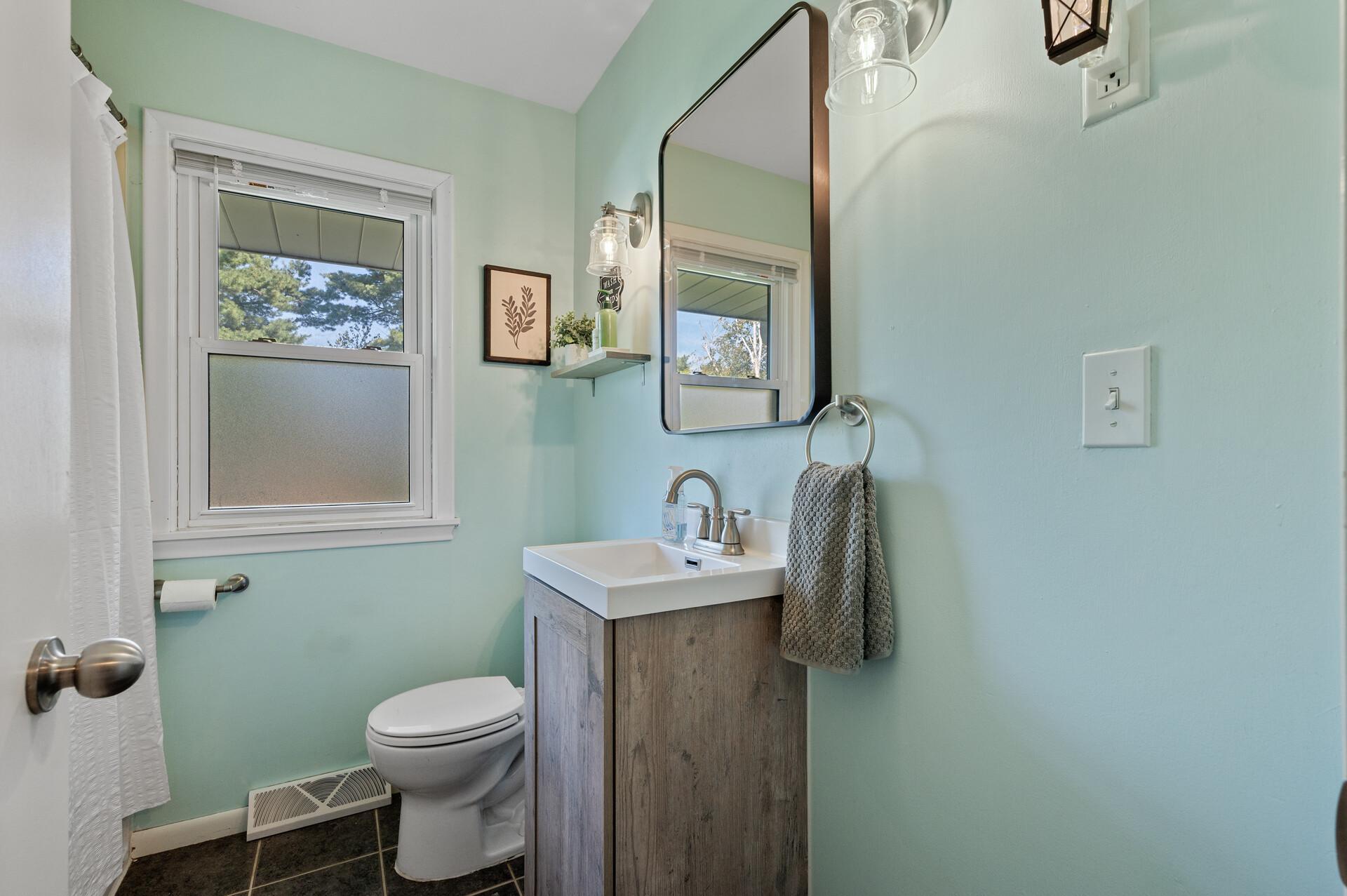 2233 Randy Avenue White Bear Lake, MN 55110 - Photo 21 of 44 Gallery Image 21