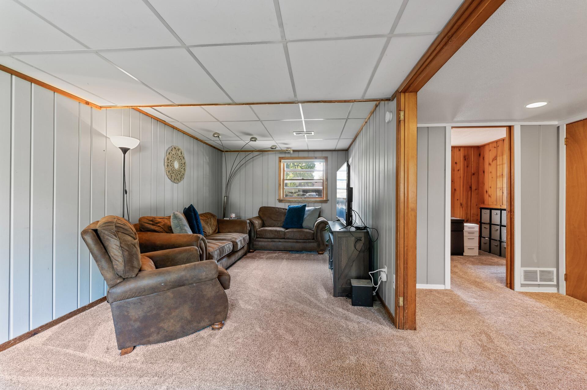2233 Randy Avenue White Bear Lake, MN 55110 - Photo 27 of 44 Gallery Image 27