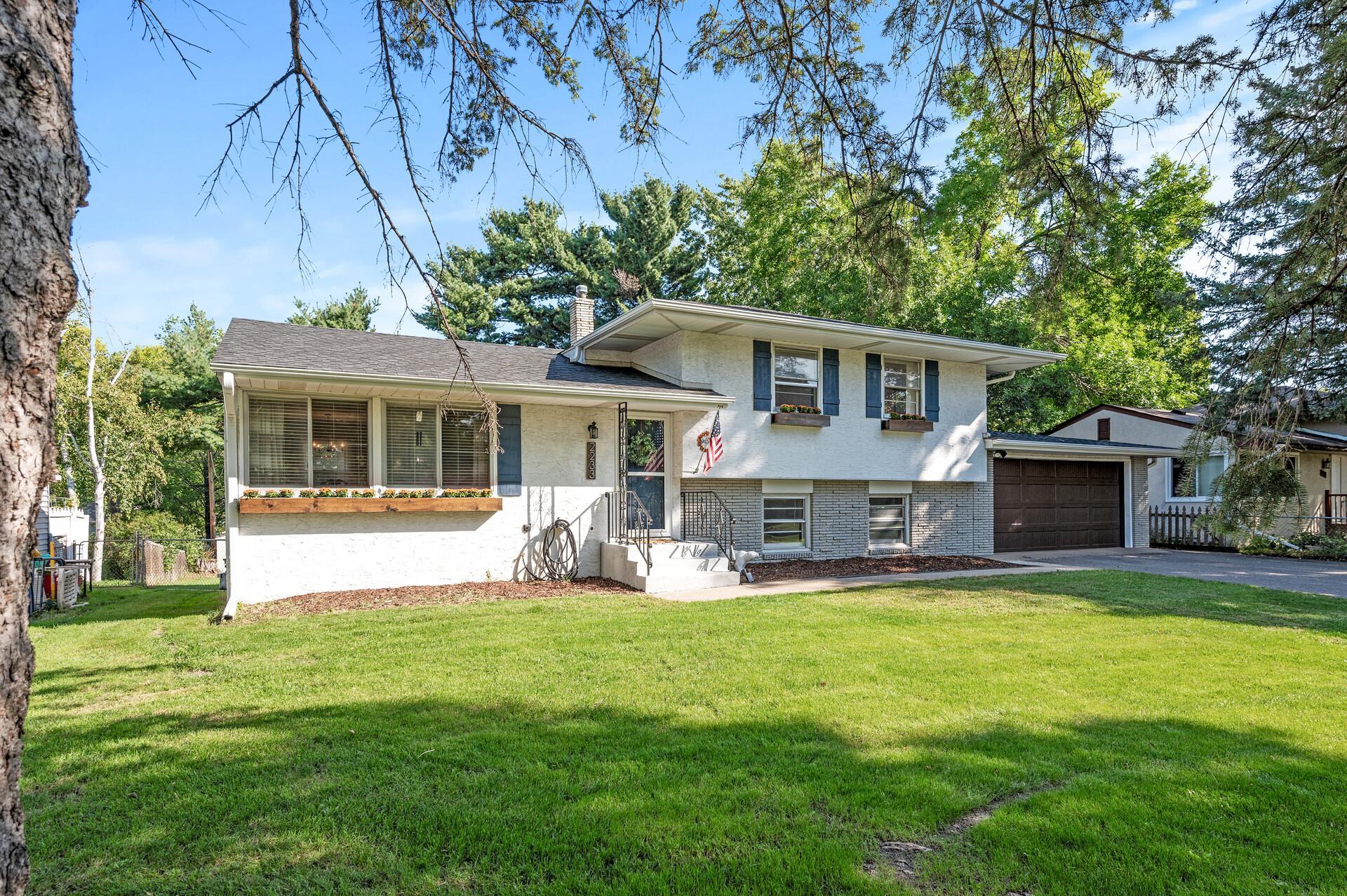 2233 Randy Avenue White Bear Lake, MN 55110 - Photo 3 of 44 Gallery Image 3