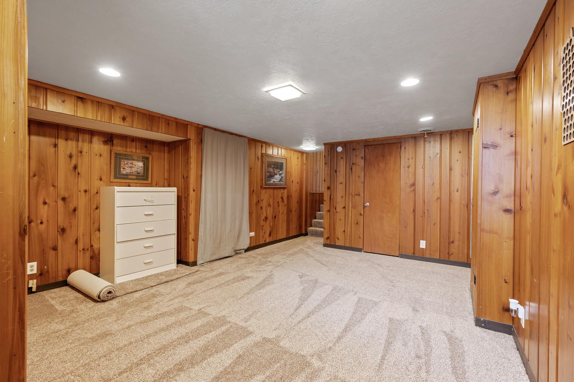 2233 Randy Avenue White Bear Lake, MN 55110 - Photo 33 of 44 Gallery Image 33