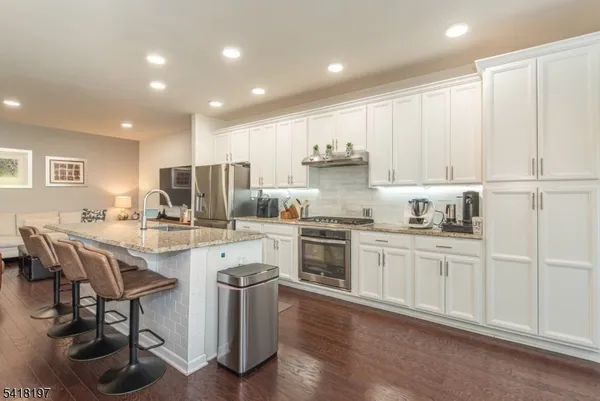 $725,000 | 11 Albert Court, Randolph, NJ 07869