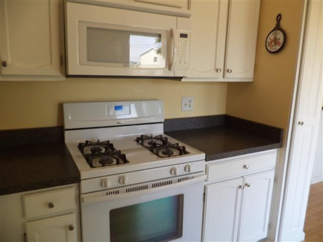 1102 East Kercher Road Goshen, IN 46526 - Photo 5 of 23 Gallery Image 5