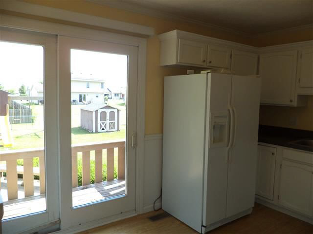 1102 East Kercher Road Goshen, IN 46526 - Photo 6 of 23 Gallery Image 6