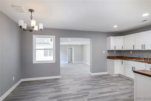 $295,000 | 208 Mockingbird Drive, Jeffersonville, IN 47130