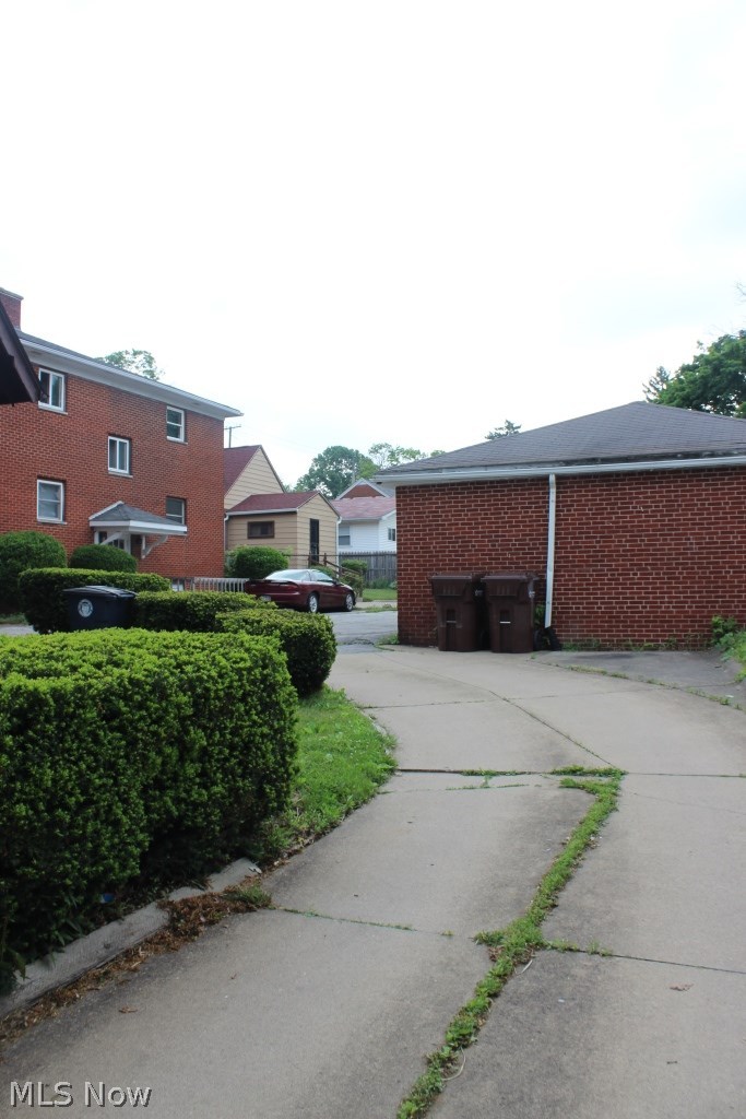 1095 Copley Road Akron, OH 44320 - Photo 4 of 4 Gallery Image 4