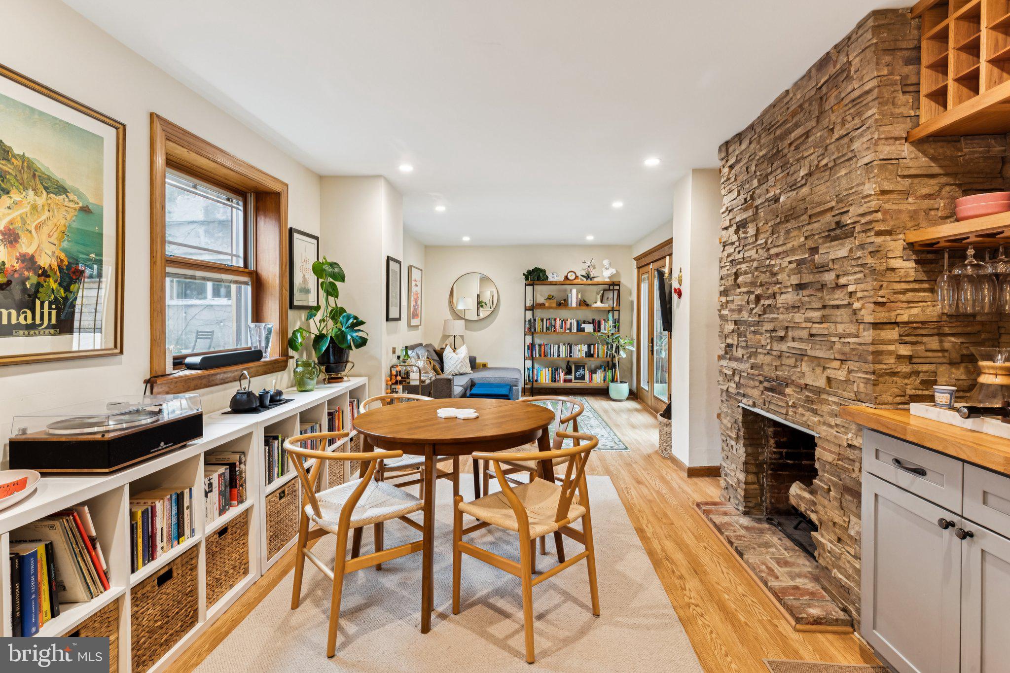 2210 R Naudain Street Philadelphia, PA 19146 - Photo 2 of 26