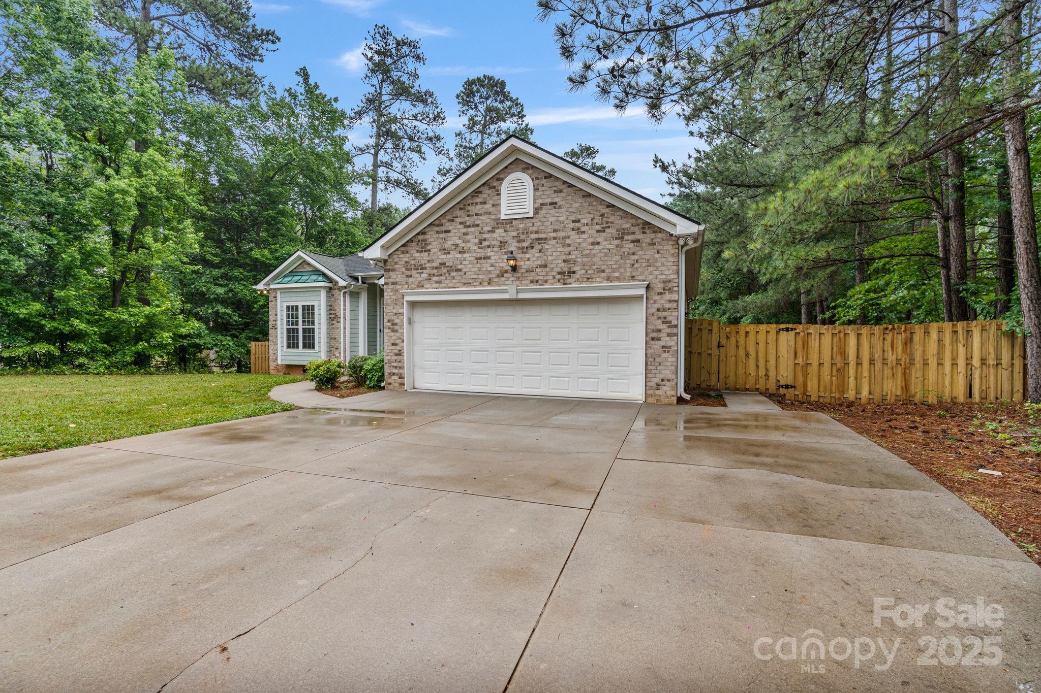 105 Stumpy Creek Road Mooresville, NC 28117 - Photo 3 of 43 Gallery Image 3