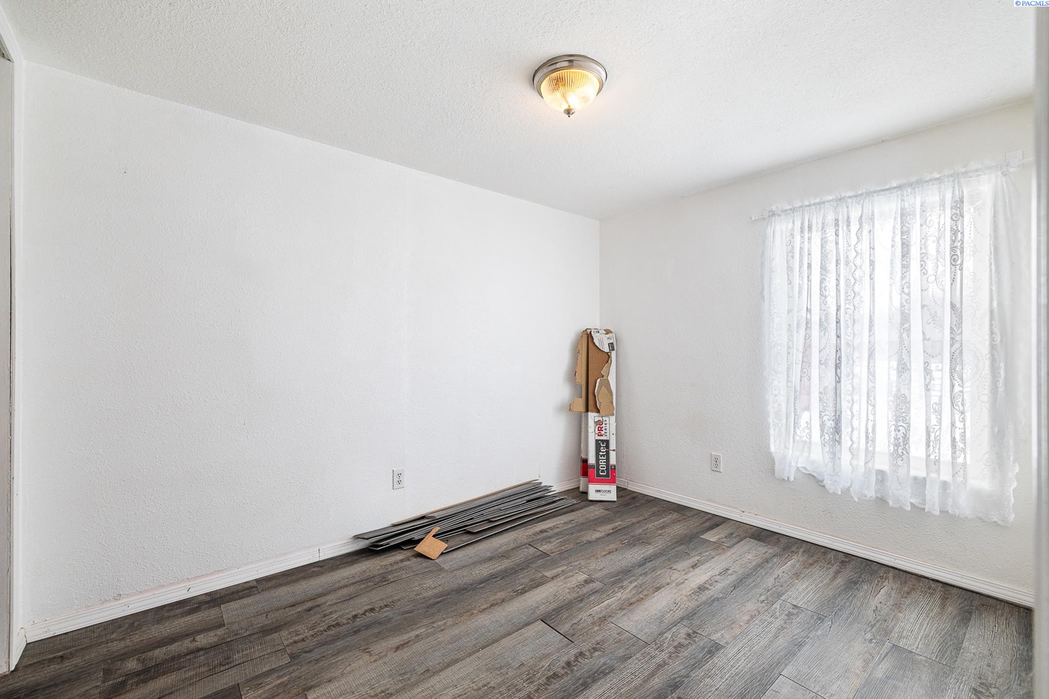 25206 South Finley Road Kennewick, WA 99337 - Photo 18 of 35 Gallery Image 18