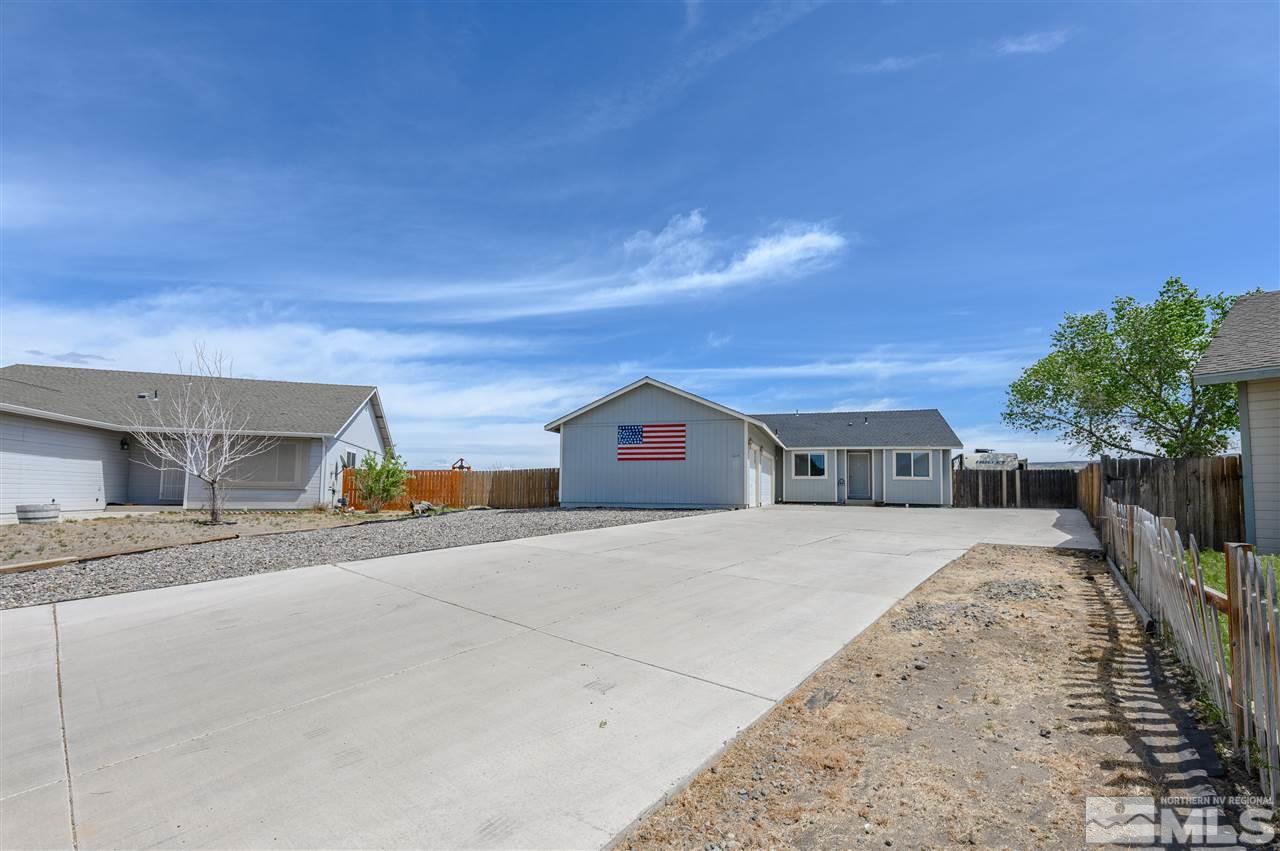 604 Tamsen Road Fernley, NV 89408 - Photo 3 of 25 Photo 3