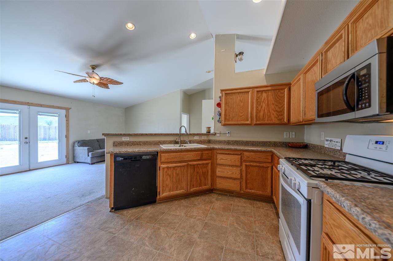 604 Tamsen Road Fernley, NV 89408 - Photo 4 of 25 Photo 4