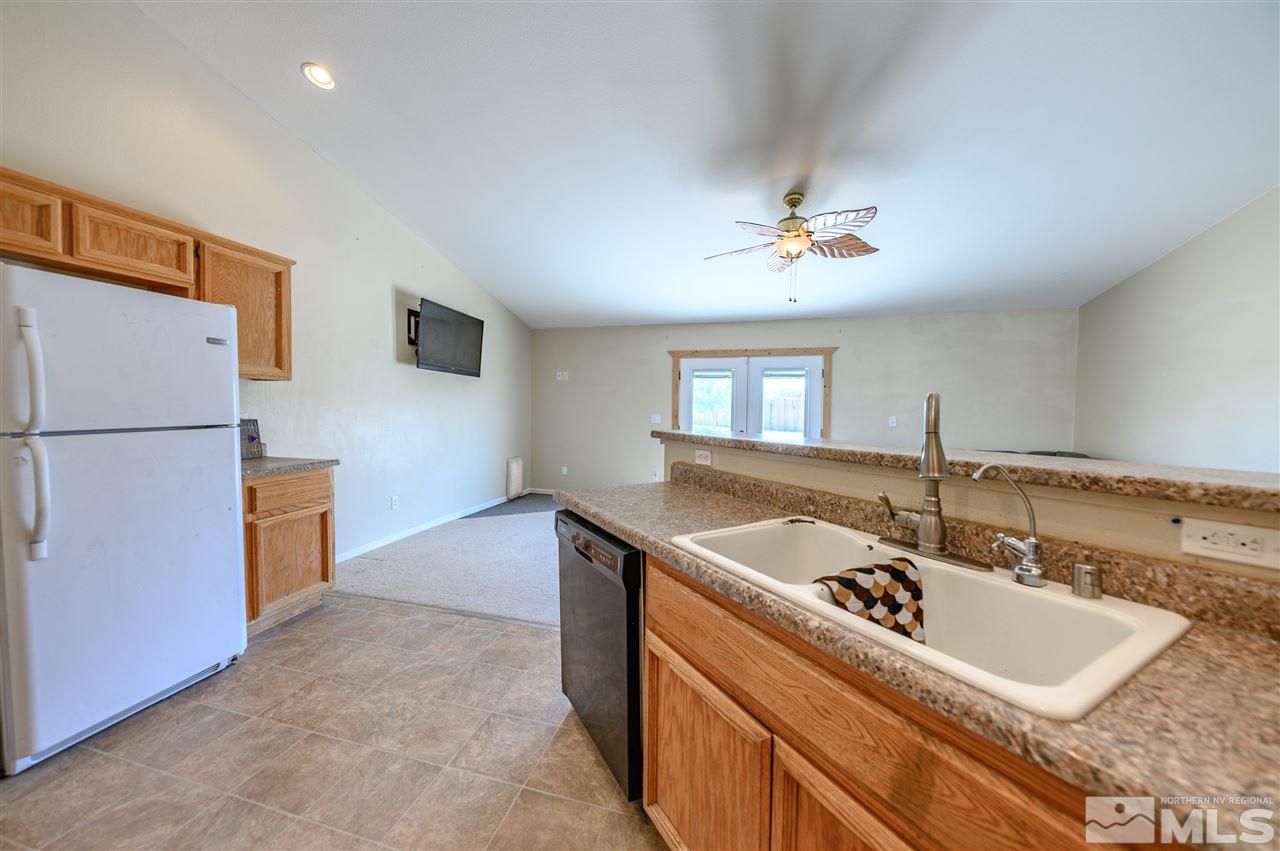604 Tamsen Road Fernley, NV 89408 - Photo 5 of 25 Photo 5
