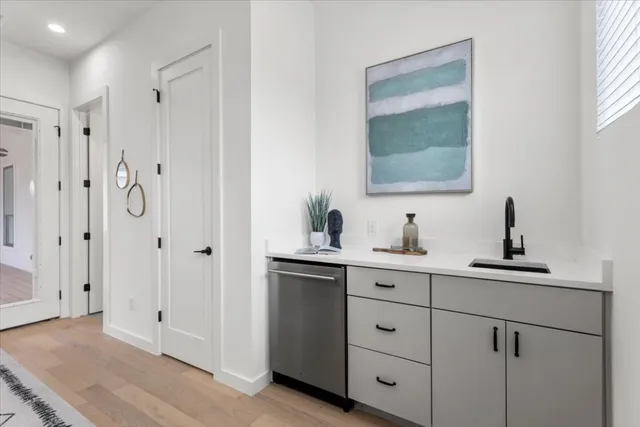 $1,550,000 | 3204 Overcup Oak Drive, Austin, TX 78704