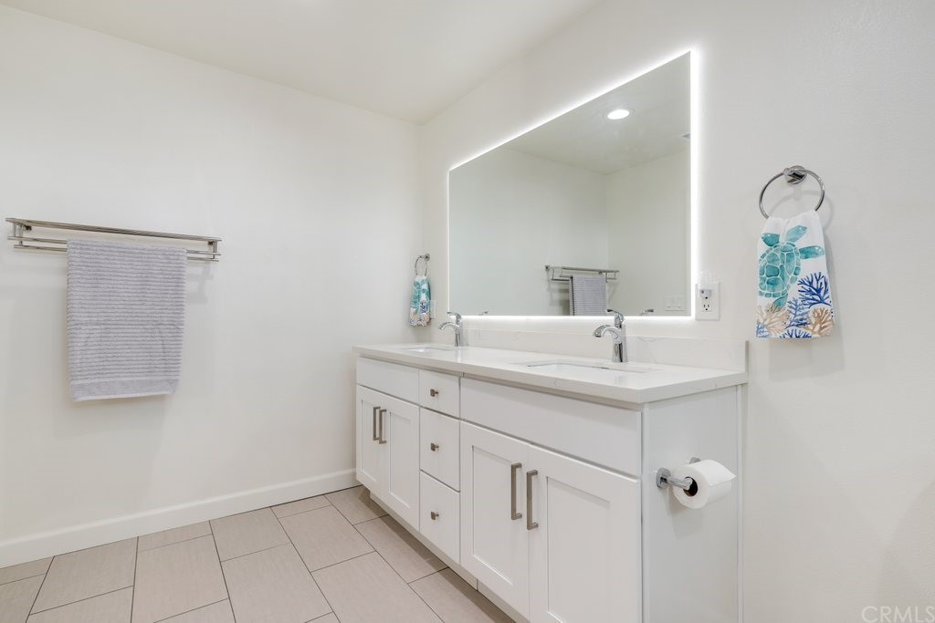 13772 Ridgecrest Circle Tustin, CA 92780 - Photo 33 of 69