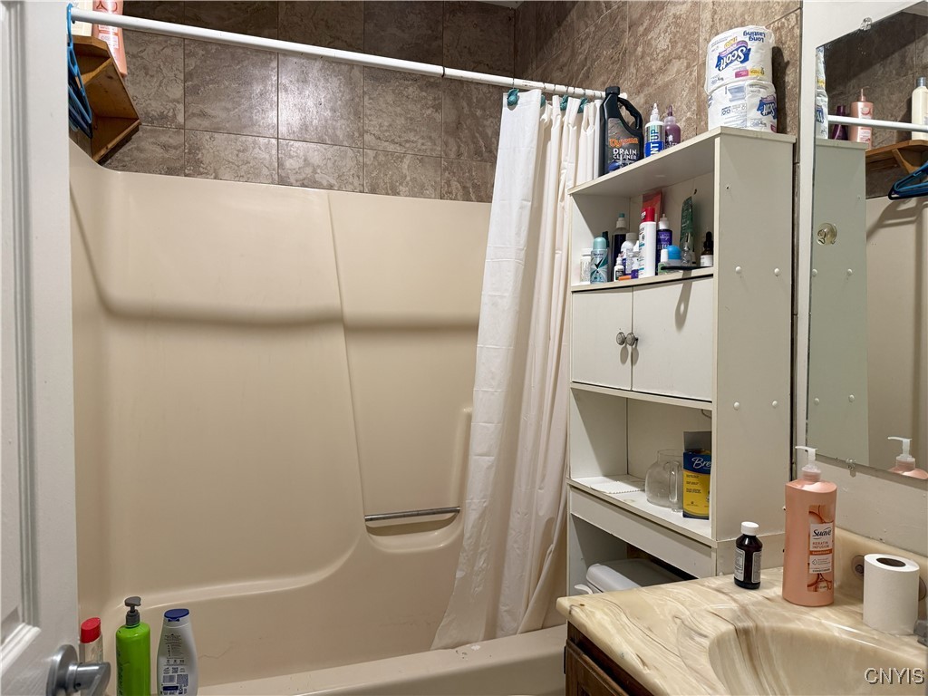 3013 Seneca Turnpike Lenox, NY 13032 - Photo 13 of 18