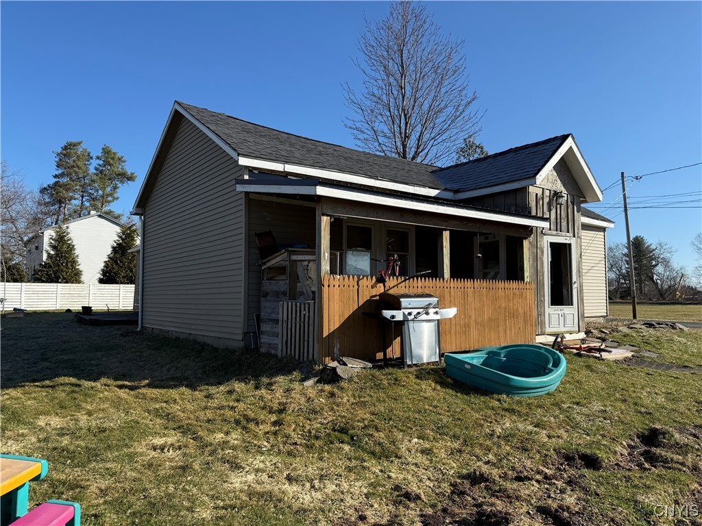 3013 Seneca Turnpike Lenox, NY 13032 - Photo 3 of 18