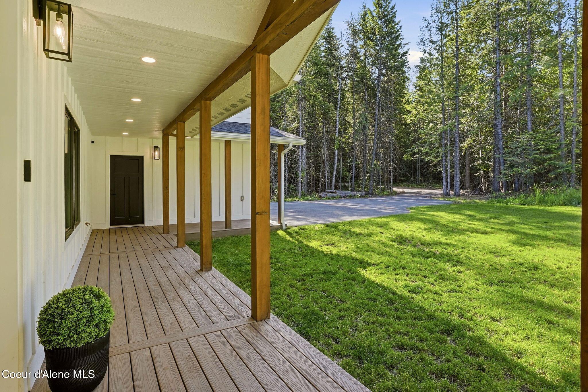 95 Klickitat Road Cocolalla, ID 83813 - Photo 57 of 66 Covered Front Porch
