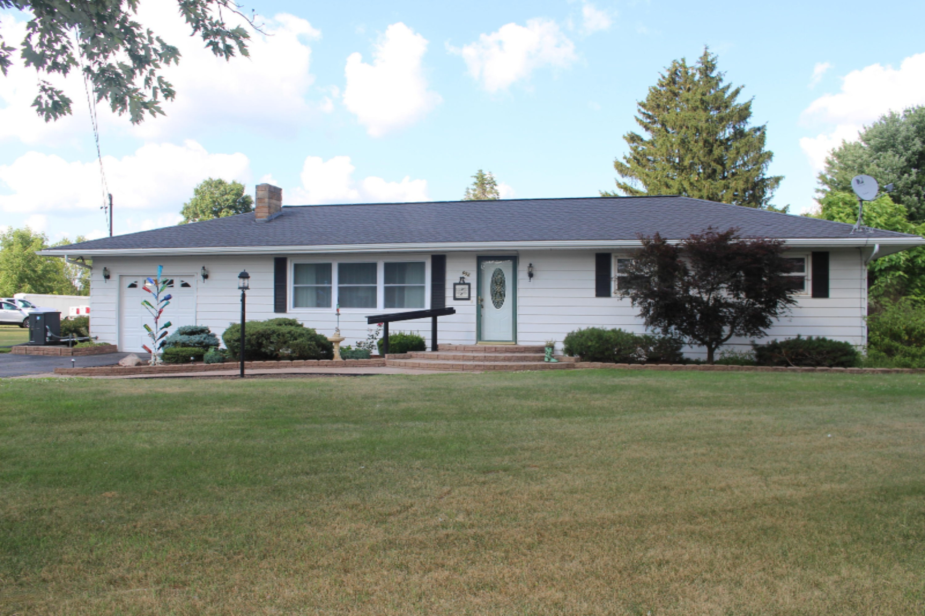 698 Homer Road Litchfield, MI 49252 - Photo 1 of 21 IMG_0785