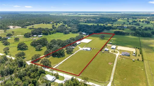 $989,000 | 280 Northeast 150th Avenue, Williston, FL 32696