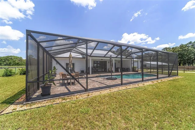$989,000 | 280 Northeast 150th Avenue, Williston, FL 32696