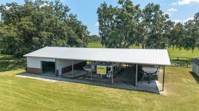 $989,000 | 280 Northeast 150th Avenue, Williston, FL 32696